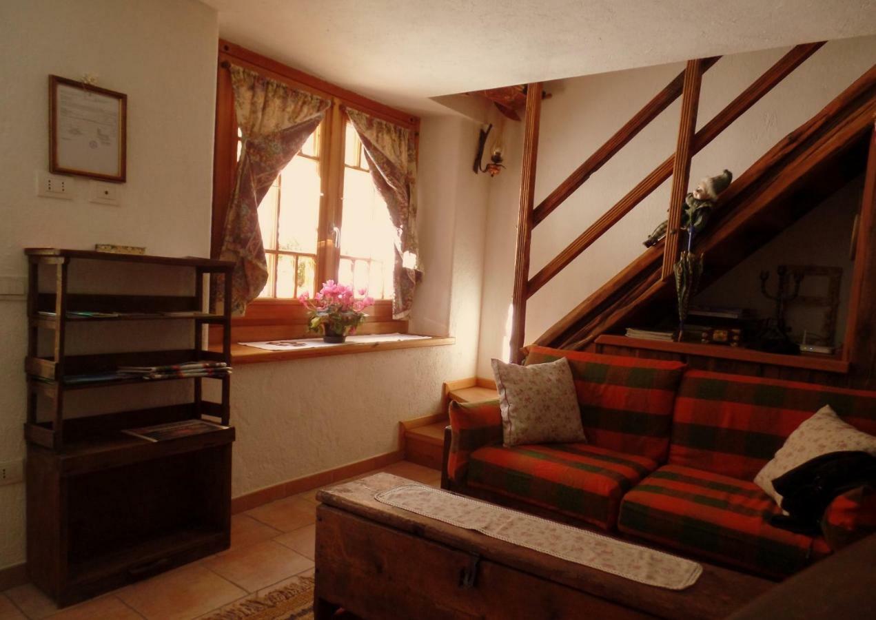 B&B Le Temps D'Une Pause Champorcher Luaran gambar