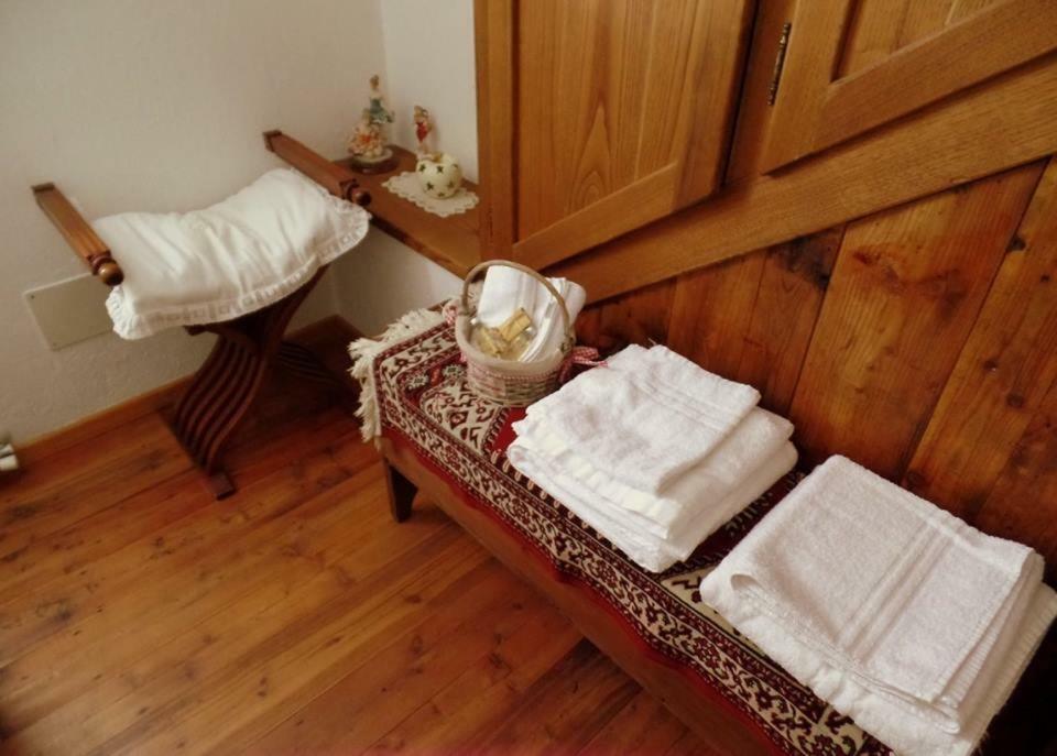B&B Le Temps D'Une Pause Champorcher Luaran gambar